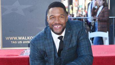 Michael Strahan Celebrates as Twin Daughters Graduate From High School -- See the Sweet Pics - www.etonline.com - Texas