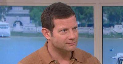Dermot O'Leary points out Corrie blunder as Stephen poisons Elaine in spoiler - www.ok.co.uk - county Marshall - city Sharon, county Marshall