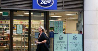 Boots shoppers hail 'amazing' anti-ageing serum that firms 'sagging jawlines' - www.dailyrecord.co.uk