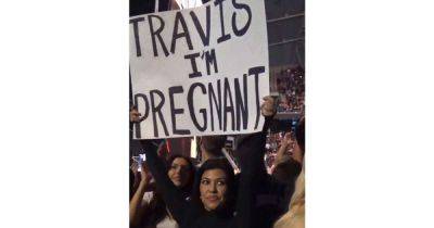 Kourtney Kardashian reveals pregnancy at Blink-182 gig - www.msn.com - California - Italy