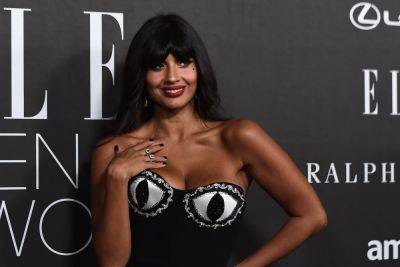 Jameela Jamil Proposes Non-Binary Category For Hollywood Awards So Women Aren’t ‘Completely Shut Out’ - etcanada.com - Canada - county Canadian