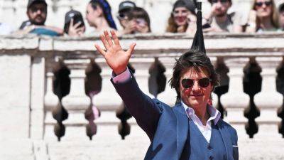 Tom Cruise Vows to ‘Always Fight for Big Theaters’ From Rome’s Spanish Steps at ‘Mission: Impossible 7’ World Premiere - variety.com - Spain - Italy - city Venice - county Hunt