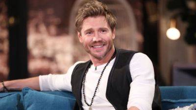 Chad Michael Murray Shows Off His Chiseled Abs in Shirtless Video - www.etonline.com - Chad - county Murray