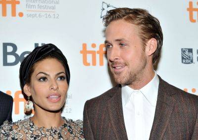 Eva Mendes Expresses Admiration For Ryan Gosling While Stunning In Vibrant Dress: ‘I Love Waiting For Him’ - etcanada.com - county Pine