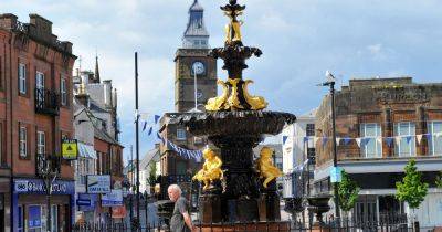 Restored Dumfries town centre fountain set to be officially launched - www.dailyrecord.co.uk - Choir