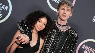 Machine Gun Kelly's 13-Year-Old Daughter Casie Gives Him a Tattoo as He Documents Sweet Moments - www.etonline.com - France