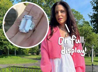 Bethenny Frankel Dragged For Flaunting MASSIVE 10-Carat Diamond Engagement Ring: 'Out Of Touch'! - perezhilton.com - New York