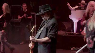 ‘The 50th Anniversary Of Lynyrd Skynyrd’ Documentary Features Group’s Last Concert With Founding Guitarist Gary Rossington - deadline.com - Alabama - Nashville