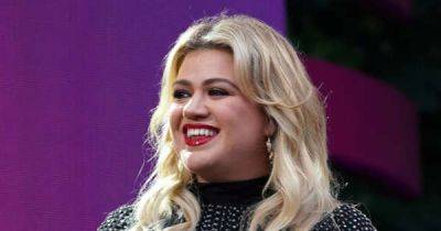 Kelly Clarkson admits she did not handle divorce 'gracefully' - www.msn.com