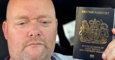 'My brand new passport is a disgusting insult to late Queen - I'm really upset' - www.manchestereveningnews.co.uk - Britain - Netherlands - city Amsterdam