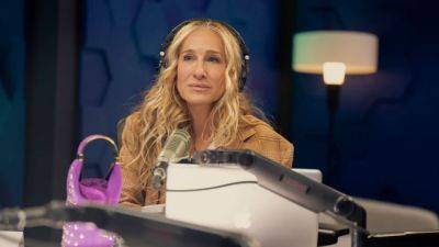 'And Just Like That' Recap: Sarah Jessica Parker and Michael Patrick King Break Down Carrie Bradshaw's Latest Breakup - www.glamour.com - New York