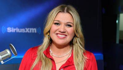 Kelly Clarkson's 'Chemistry' Album Is Out Now - Stream & Download Here! - www.justjared.com - USA