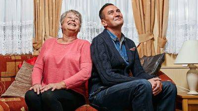 Revealed: ITV Tried To Poach ‘Gogglebox’ Earlier This Year - deadline.com - Britain