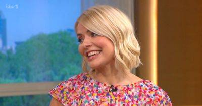 Holly Willoughby shares rare picture of son as she tells fans 'this is how' - www.manchestereveningnews.co.uk