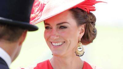 Kate Middleton Swapped Heirloom Earrings For an Affordable French-Girl Favorite - www.glamour.com - Belize