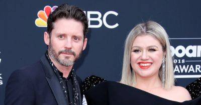 Kelly Clarkson Reveals She Had a ‘Little Text Exchange’ With Ex-Husband Brandon Blackstock About Her New Album: ‘I Didn’t Just Diminish Us’ - www.usmagazine.com - USA