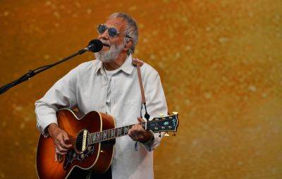 Yusuf/Cat Stevens pays tribute to George Harrison with ‘Here Comes The Sun’ cover at Glastonbury 2023 - www.nme.com - London - Vietnam