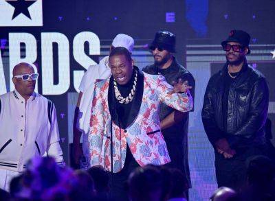 Busta Rhymes Gets Emotional Reflecting On Fatherhood After Lifetime Achievement Win At BET Awards - etcanada.com - Los Angeles