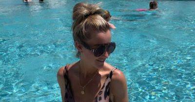Helen Skelton wows with abs as she strips to swimwear as she heads to Ibiza for 'adult only' stay after making relatable admission - www.manchestereveningnews.co.uk - Britain - Spain - city San Antonio