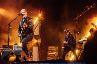 Queens Of The Stone Age’s Glastonbury 2023 circle pit goes viral - www.nme.com - USA
