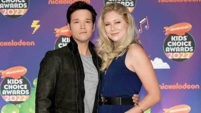 'iCarly's Nathan Kress and Wife London Welcome Baby No. 3 -- See the Sweet Family Photos! - www.etonline.com