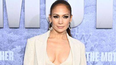 Jennifer Lopez Movie ‘Unstoppable’ Suspends Production Indefinitely Amid Writers’ Strike - thewrap.com - USA - Jordan - Arizona - county Jerome