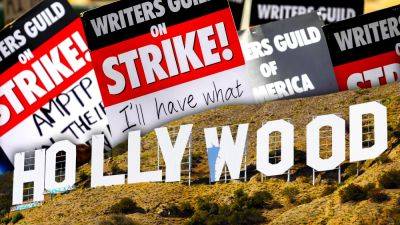 Los Angeles Councilmembers Repping Hollywood Issue Resolution Backing WGA Strikers - deadline.com - Los Angeles - Los Angeles