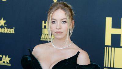 ‘Euphoria’ star Sydney Sweeney’s dad ‘walked out’ during her explicit scenes after watching show - www.foxnews.com - county Howard