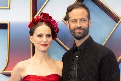 Natalie Portman And Husband Benjamin Millepied Pictured Kissing Days Before His Alleged Affair Was Revealed - etcanada.com - Paris