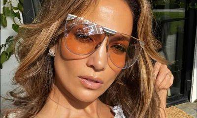 Jennifer Lopez turns up the heat in thong bodysuit with chest and side cutouts - us.hola.com - Los Angeles