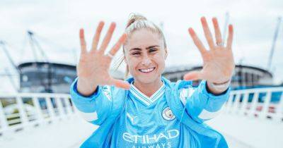 'It's my club' - Steph Houghton signs Man City contract extension taking her to a decade with club - www.manchestereveningnews.co.uk - Manchester