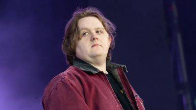 Lewis Capaldi Taking 3-Week Break to 'Rest and Recover': 'I'm Struggling to Get to Grips With It All' - www.etonline.com - Britain - Beyond