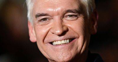 Phillip Schofield accused of calling This Morning staff 'thick' and throwing cue cards - www.dailyrecord.co.uk