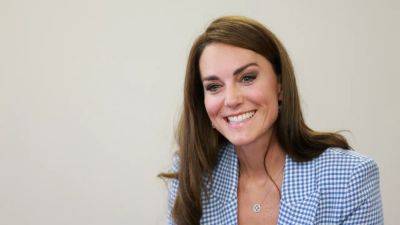 Kate Middleton Puts a Princess-y Spin On Business Casual - www.glamour.com