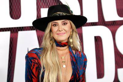 Lainey Wilson Joins Dierks Bentley And Elle King As 2023 ‘CMA Fest’ Co-Hosts - etcanada.com - Tennessee