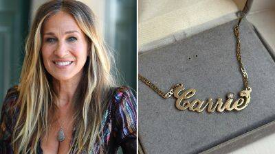 Sarah Jessica Parker Pays Tribute to ‘Sex and the City’ Anniversary With Gold ‘Carrie’ Necklace - variety.com - Paris - city Santiago