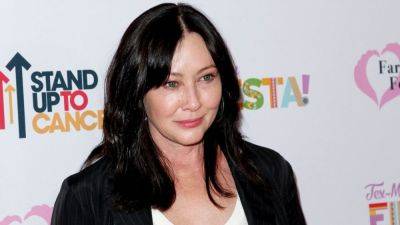 Shannen Doherty, '90210' star, reveals cancer has spread to her brain in emotional video - www.foxnews.com