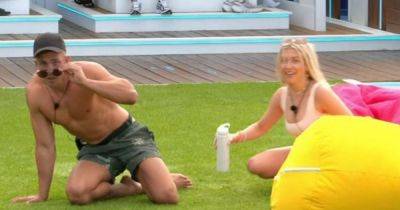 Love Island fans 'work out' Mitchel and Molly 'drama' amid yellow beanbag theory - www.ok.co.uk