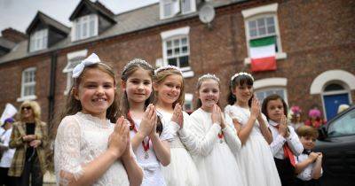 Applause for Little Italy: The magical moment on the streets of Ancoats - www.manchestereveningnews.co.uk - Italy