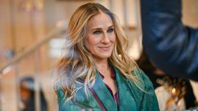Sarah Jessica Parker Says She Missed Out On the Facelift - www.glamour.com