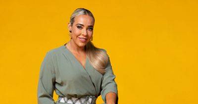 Coronation Street's Stephanie Davis reveals 'mother hen' on set and who from Hollyoaks was first to respond to new role - www.manchestereveningnews.co.uk - Manchester - county Vance