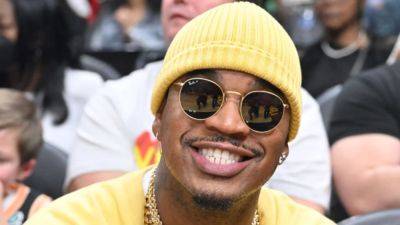 Ne-Yo Posts Rare Photo With All 7 of His Children: 'They Are My Reason' - www.etonline.com