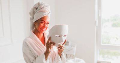 The Best At-Home Light Therapy Devices for Anti-Aging, Acne and More - www.usmagazine.com