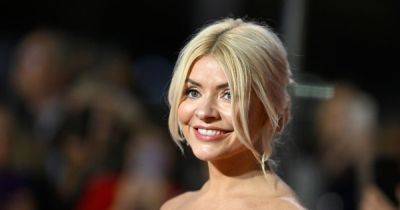 Holly Willoughby 'secretly' leaves This Morning early on two-month holiday - www.dailyrecord.co.uk - city Sandra