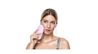 Early Prime Day Deal: Foreo’s Celeb-Loved Facial Brush Is 50% Off - www.usmagazine.com - Britain