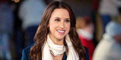 Lacey Chabert Teases Fans About A 'Very Special' Hallmark Channel Announcement, Hinting at 'Haul Out The Holly' Sequel! - www.justjared.com
