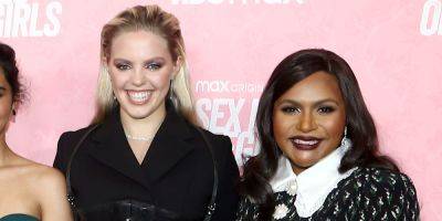 Mindy Kaling Speaks Out About Reneé Rapp Leaving 'The Sex Lives of College Girls' - www.justjared.com - France - Texas - Ireland - New York