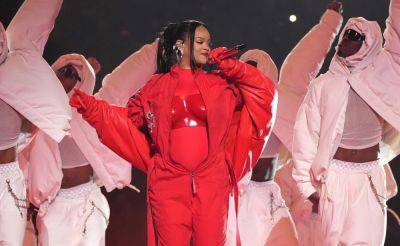 Rihanna Shows Off Her Baby Bump As She Poses In Pink Sheer Lingerie For Stunning Snaps - etcanada.com - Barbados
