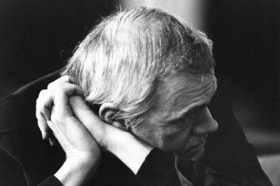 Milan Kundera Dies: ‘The Unbearable Lightness Of Being’ Novelist Was 94 - deadline.com - France - China - New York - Czech Republic - city Prague - county Sebastian