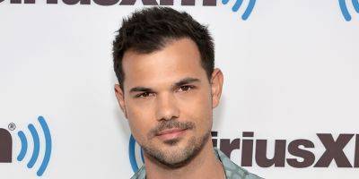 Taylor Lautner Reveals Everyone's Been Pronouncing His Name Wrong for Years - www.justjared.com
